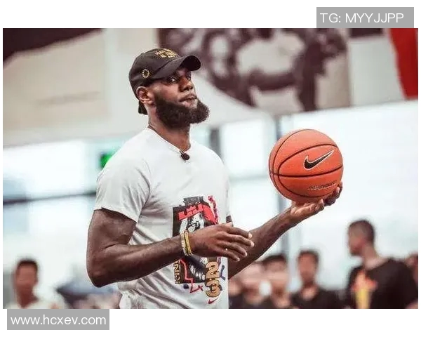 姚明31背后的故事与启示:从篮球巨星到社会楷模的成长历程 姚明31背后的故事与启示:从篮球巨星到社会楷模的成长历程