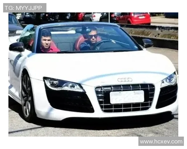 足球明星们最爱使用的手机品牌与型号揭秘 足球明星们最爱使用的手机品牌与型号揭秘